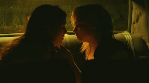 chloe grace moretz lesbian kiss nude